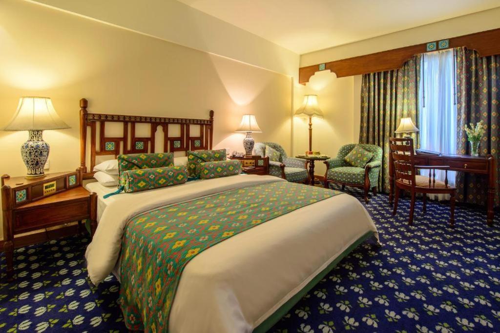 Faisalabad Serena Hotel Екстер'єр фото