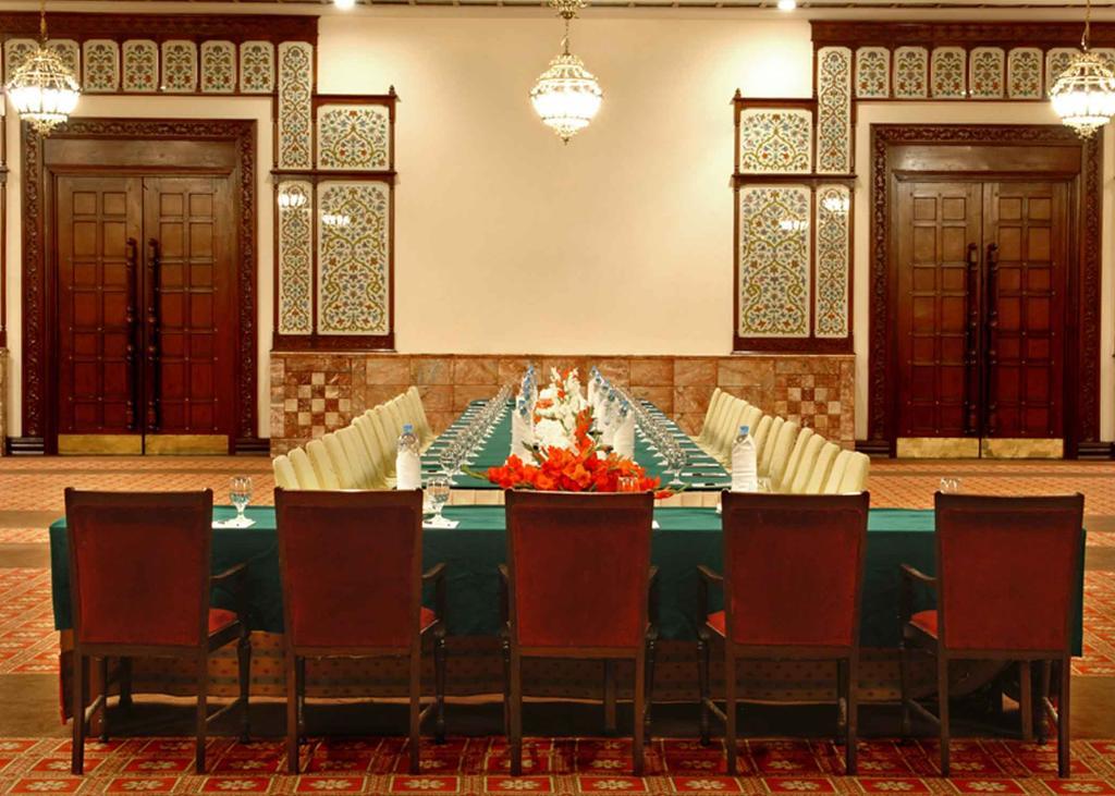 Faisalabad Serena Hotel Екстер'єр фото
