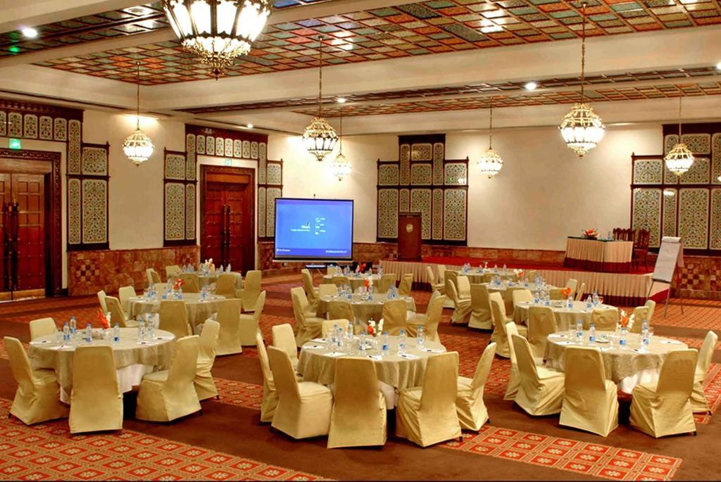 Faisalabad Serena Hotel Екстер'єр фото