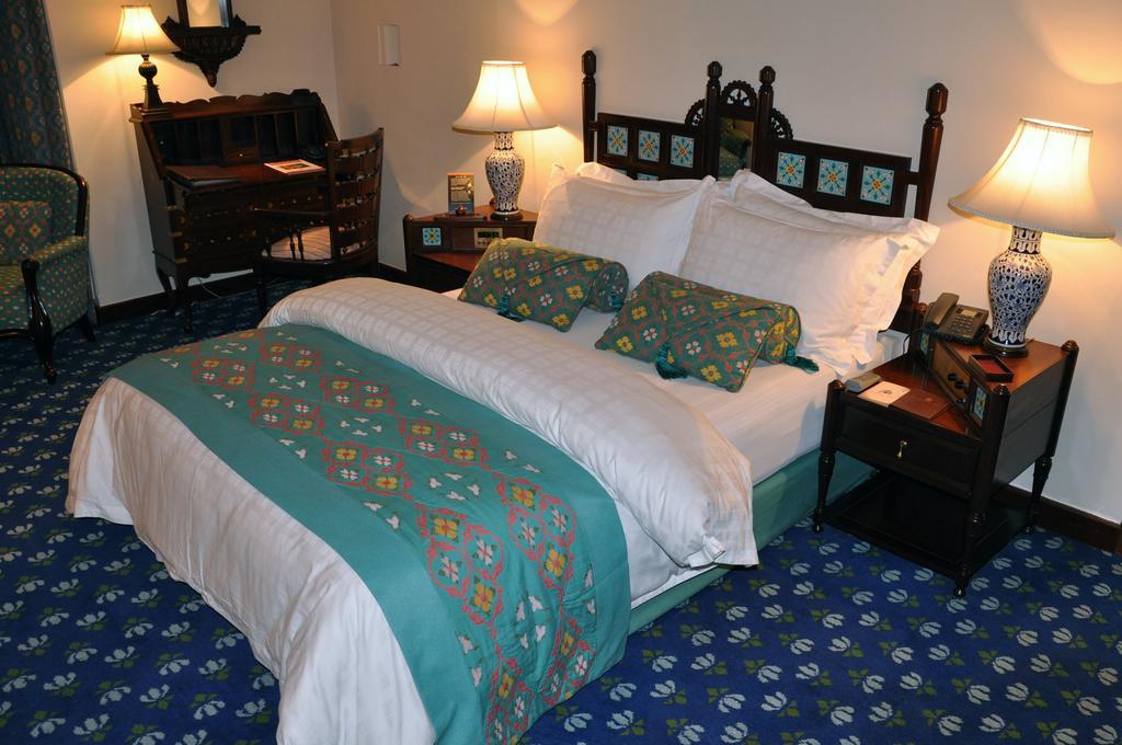 Faisalabad Serena Hotel Екстер'єр фото