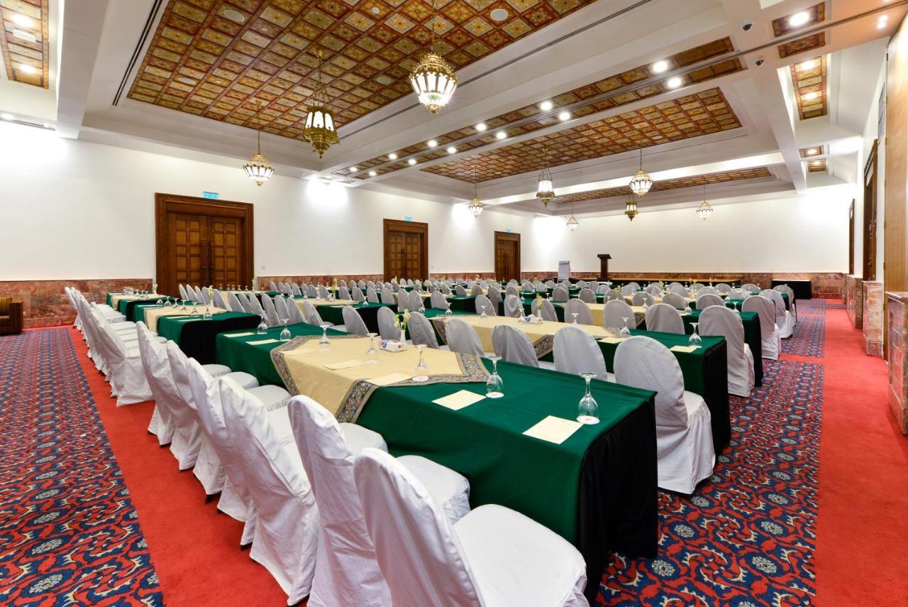 Faisalabad Serena Hotel Екстер'єр фото